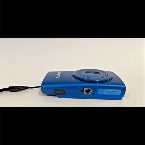 Canon PowerShot Blue Digital Camera - Picture 3 of 8